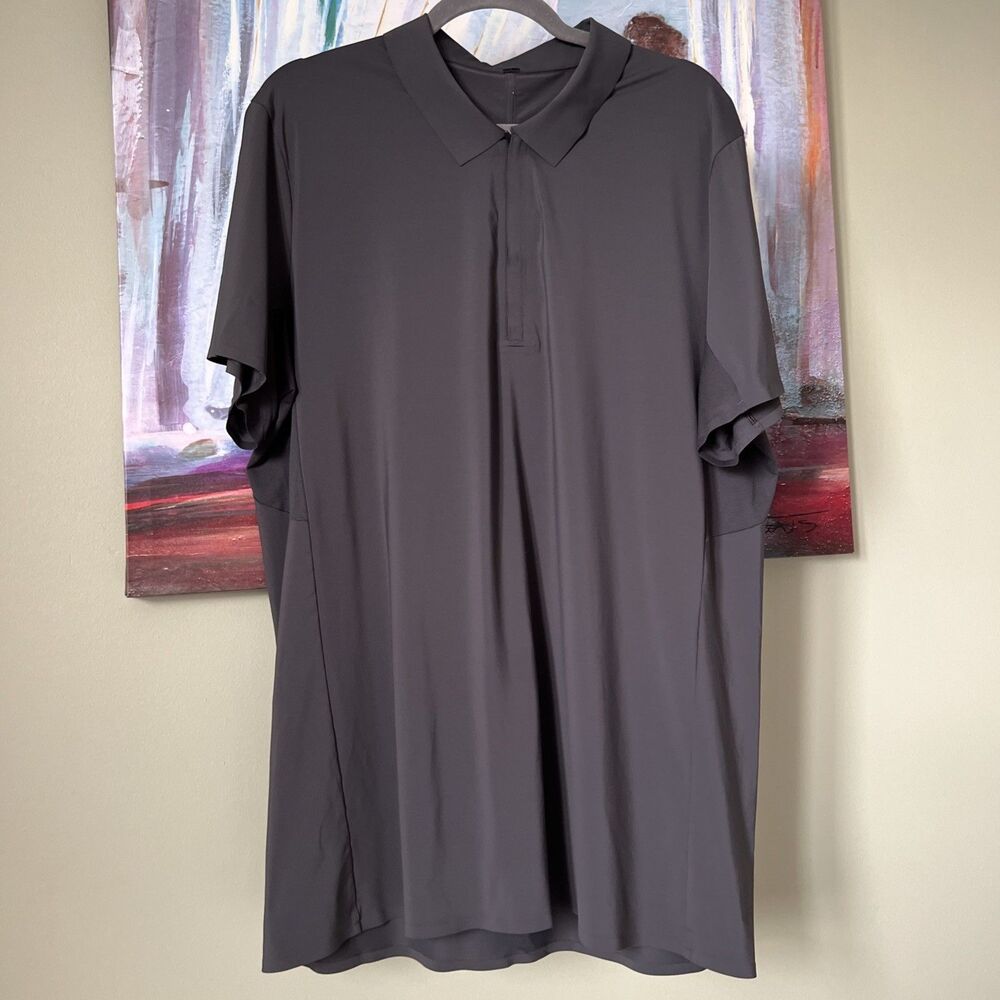 Lululemon Mens XL Grey Quarter Zip Short Sleeve Athletic Polo Shirt Vented